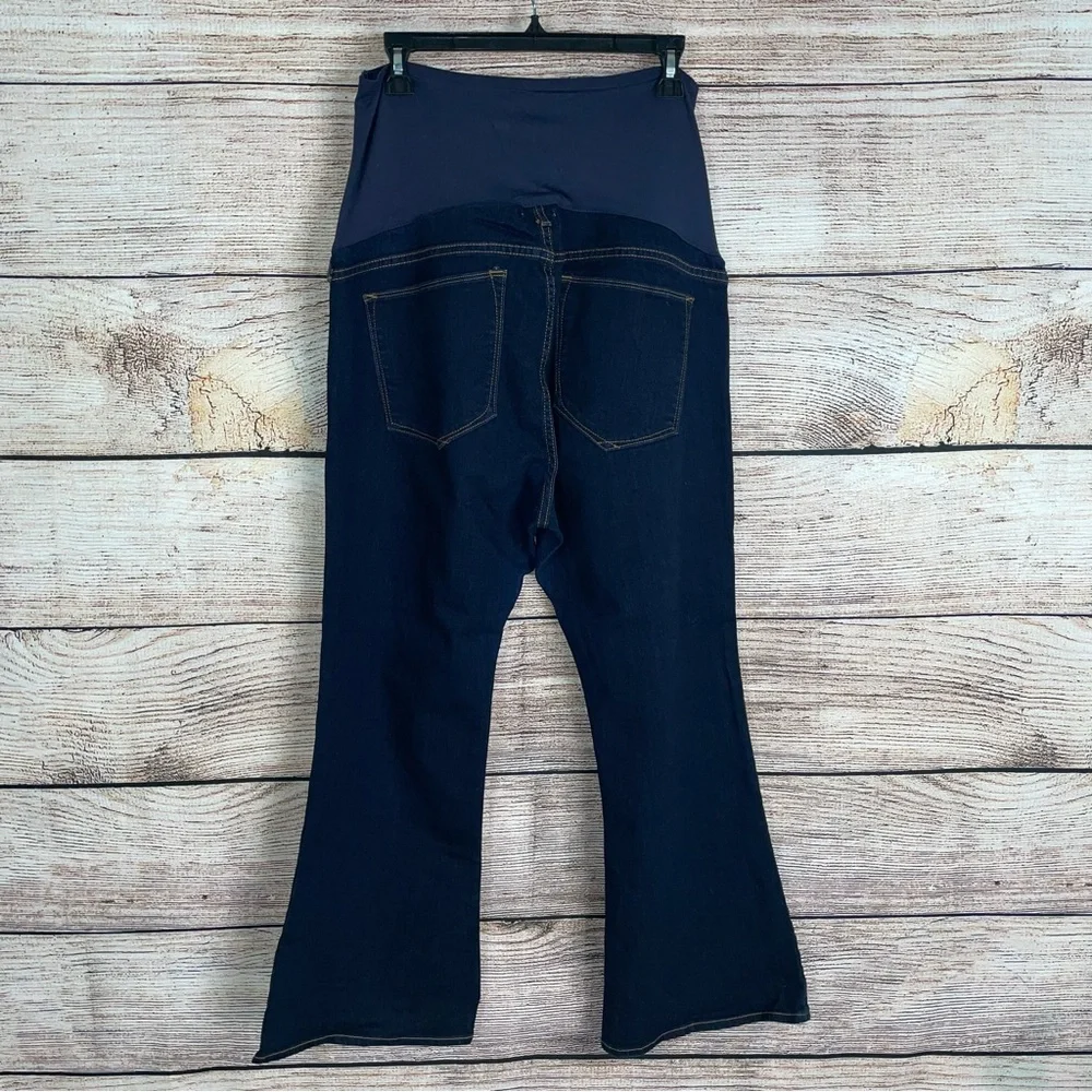 GAP Maternity Sexy Boot Jeans - Picture 4 of 6